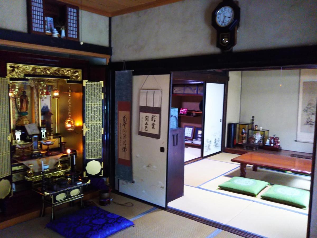 ゲストハウス「古民家の宿梨本軒」 Takayama (Nagano) Exterior foto